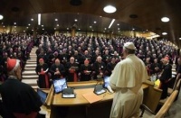 Paus Francis I, ratusan pemimpin Gereja Katolik pada Synode 2014